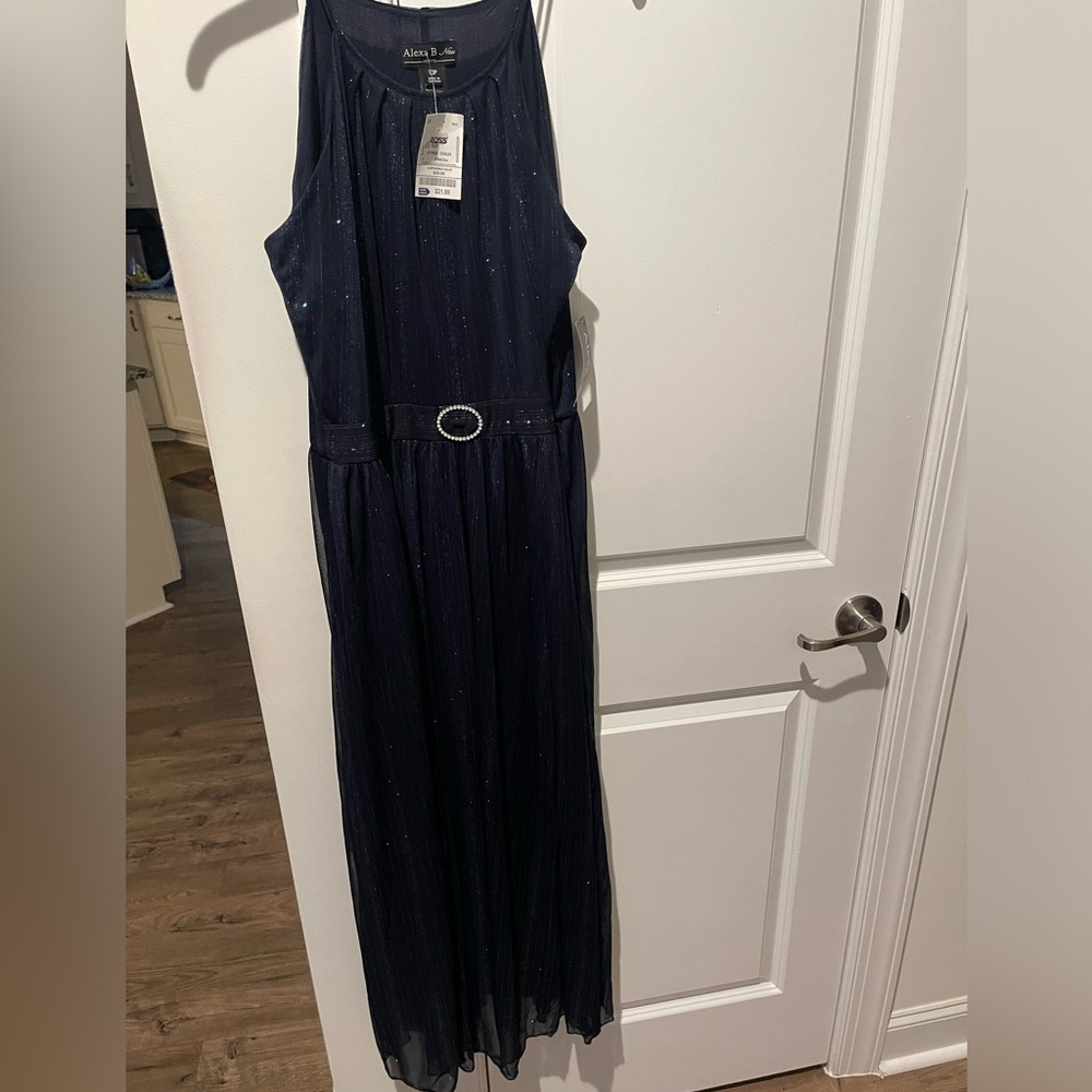 Women’s Formal Dress, Navy Blue, Brand: Alex B Nites, Size 10P, NWT